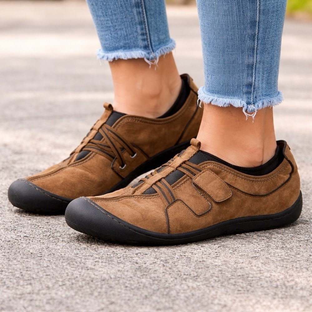 Clarks Shoes Women's 8M 8 Springers Brown Soft Suede Neutral Normcore Shoes